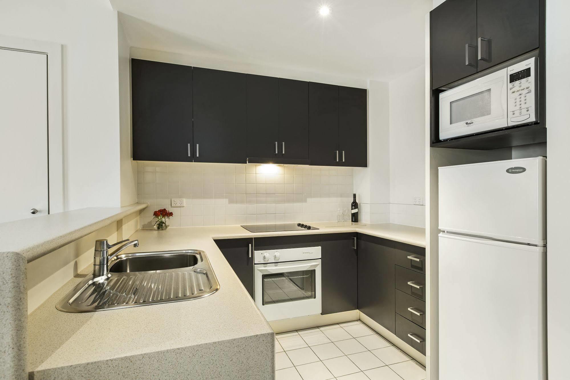 Quest Prahran Aparthotel Melbourne Bagian luar foto