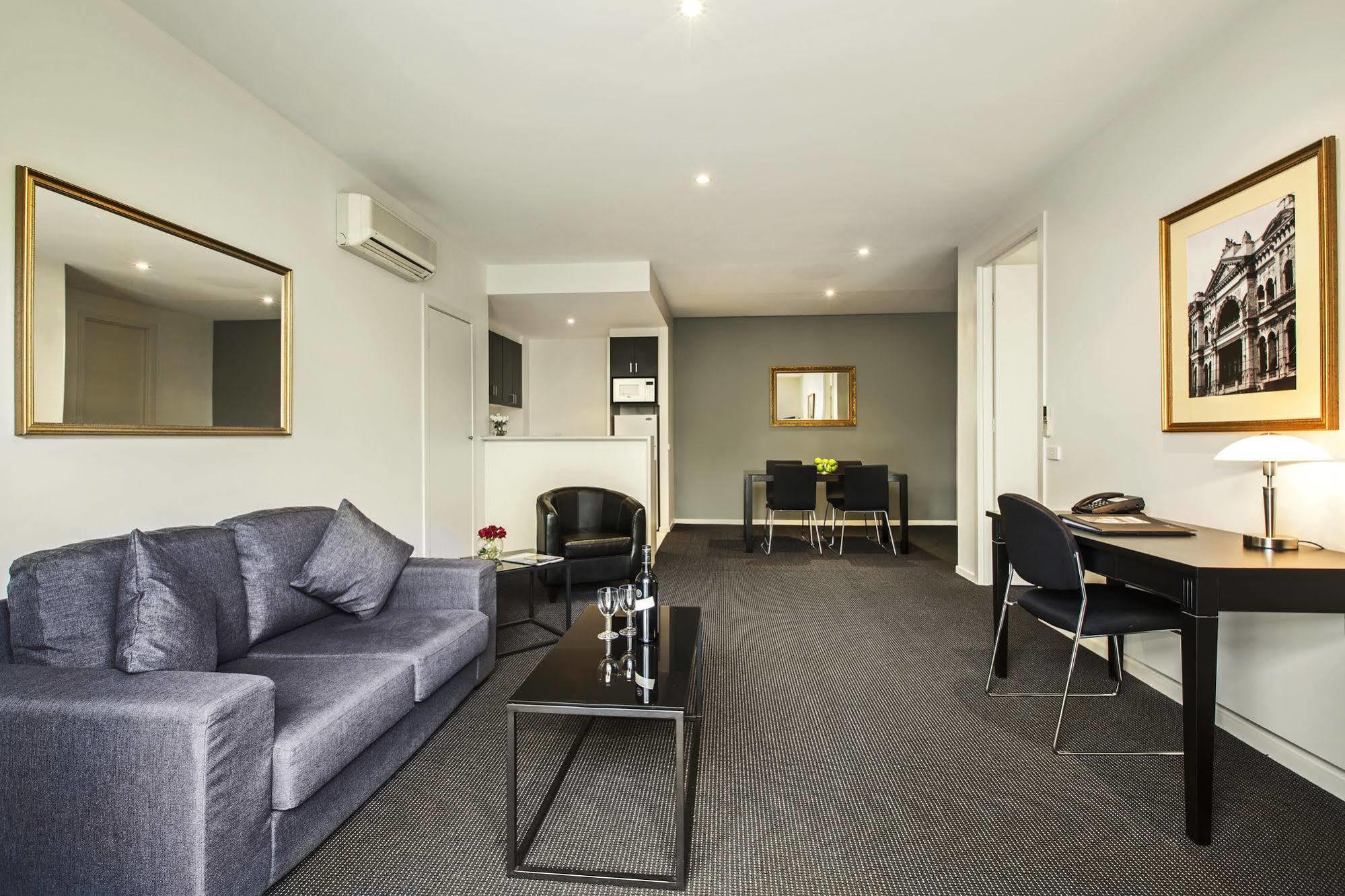 Quest Prahran Aparthotel Melbourne Bagian luar foto