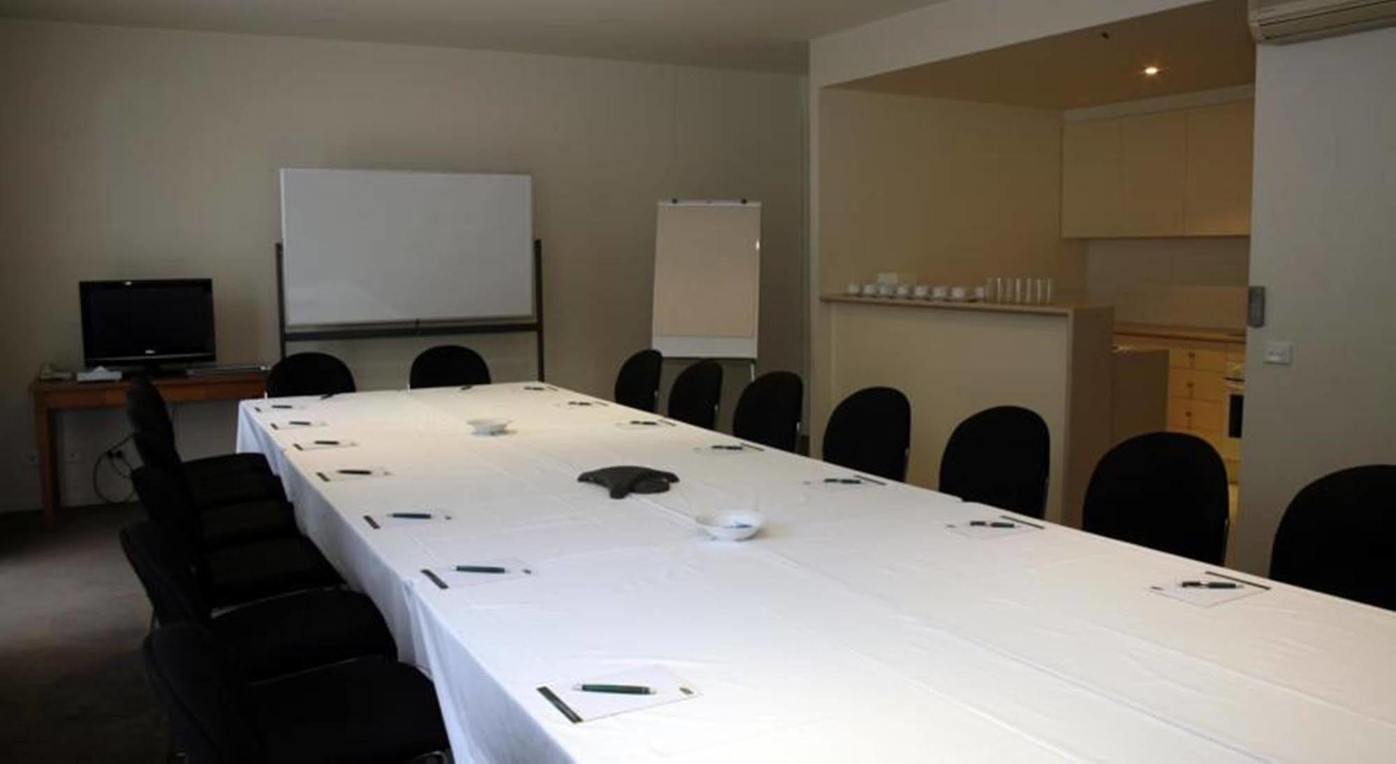 Quest Prahran Aparthotel Melbourne Bagian luar foto